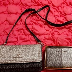 Nwt Michael Kors crossbody and wallet set metallic black and silver signature ♥️